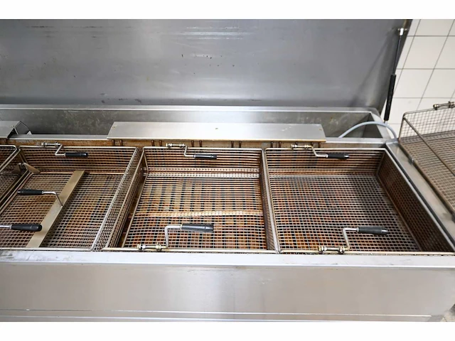 Van ‘t wout 5-delige oliebollenfriteuse / mobiele rvs werkbank - afbeelding 9 van  14