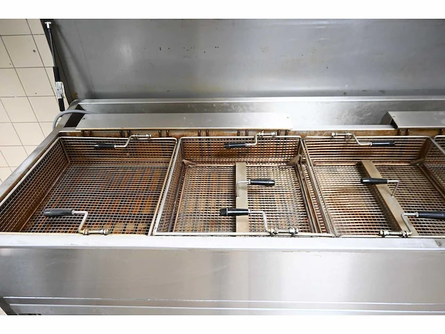 Van ‘t wout 5-delige oliebollenfriteuse / mobiele rvs werkbank - afbeelding 10 van  14