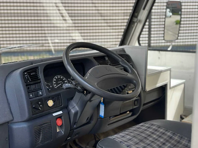 Van waarde kvw3400 verkoopwagen 86pk 1995, vh-ds-34 - afbeelding 3 van  31