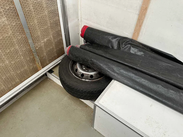 Van waarde kvw3400 verkoopwagen 86pk 1995, vh-ds-34 - afbeelding 24 van  31