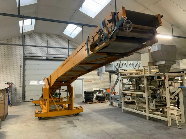 Van willigenburg's w1-80-1 mobiele transportband - afbeelding 4 van  10
