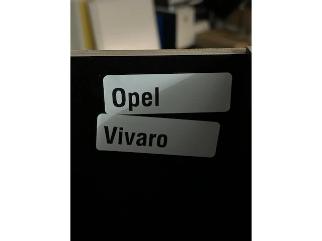 Vanerex fenolplaat bedrijfswagen interieur opel vivaro - afbeelding 3 van  4