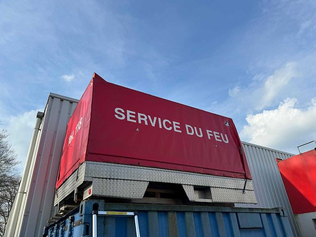 Vanguard - 18 - brandweermateriaal - afbeelding 1 van  8