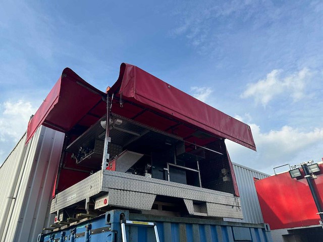 Vanguard - 18 - brandweermateriaal - afbeelding 2 van  8