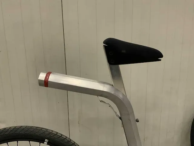Vanmoof elektrische fiets - 53cm. ‘r&d’ - vision bike - afbeelding 9 van  10