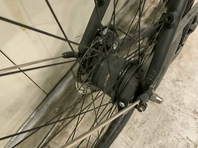 Vanmoof elektrische herenfiets - 61cm. - ‘smart bike’ - afbeelding 6 van  7