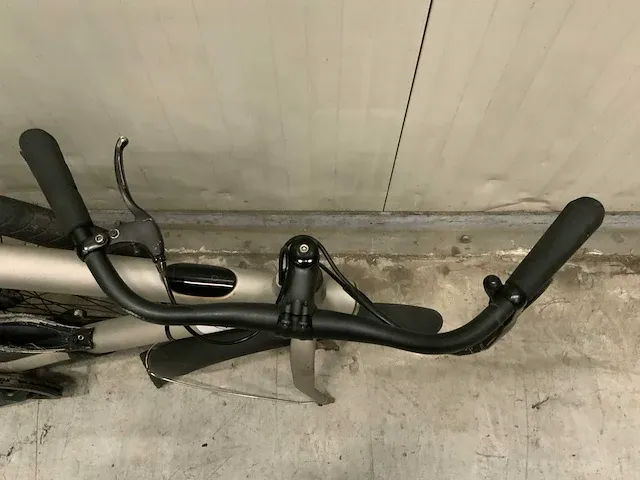 Vanmoof elektrische herenfiets - 61cm. - ‘smart bike’ - afbeelding 6 van  7