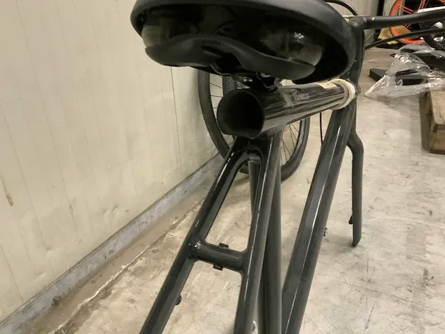Vanmoof elektrische herenfiets - 61cm. - afbeelding 7 van  11