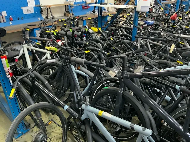 Vanmoof partij diverse elektrische fietsen - afbeelding 6 van  6
