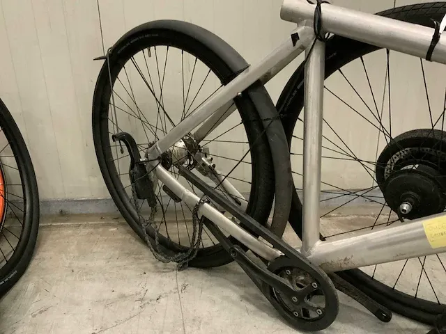 Vanmoof ‘r&d’ fiets (7x) - afbeelding 15 van  25