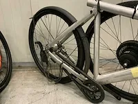 Vanmoof ‘r&d’ fiets (7x) - afbeelding 15 van  25