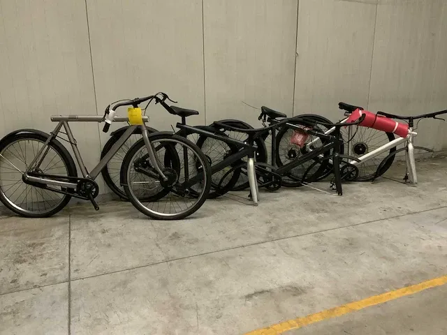 Vanmoof ‘r&d’ fiets (7x) - afbeelding 12 van  25