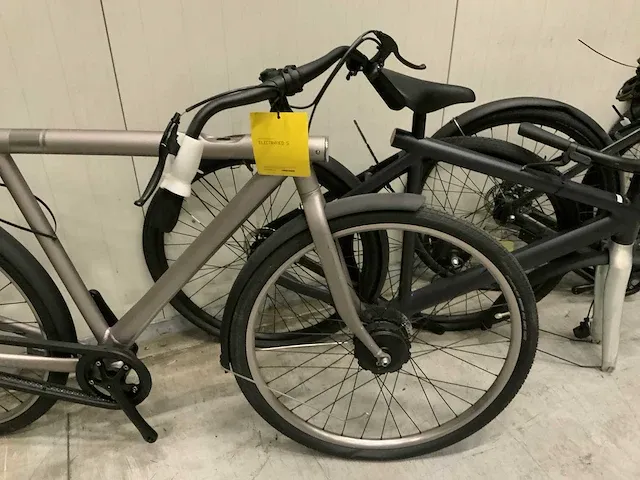 Vanmoof ‘r&d’ fiets (7x) - afbeelding 21 van  25