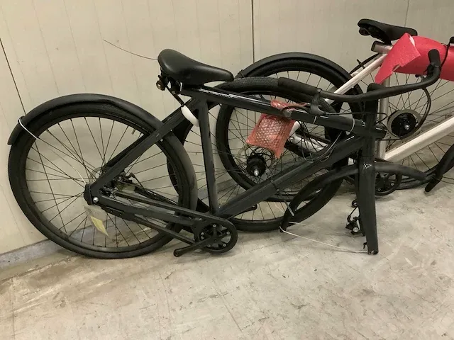 Vanmoof ‘r&d’ fiets (7x) - afbeelding 25 van  25
