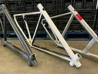 Vanmoof ‘r&d’ frame (4x) - afbeelding 4 van  5
