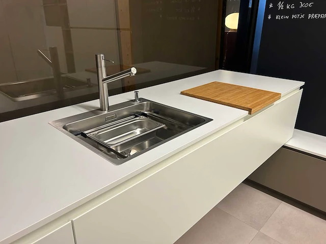 Varenna poliform - picasso - showroomkeuken - afbeelding 5 van  61