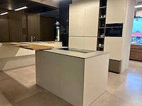Varenna poliform - picasso - showroomkeuken