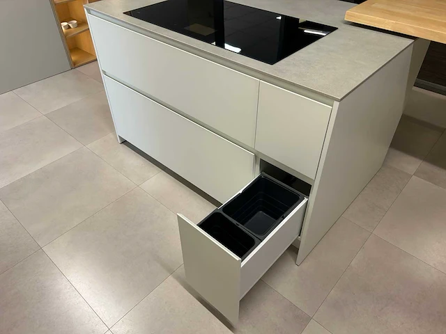 Varenna poliform - picasso - showroomkeuken - afbeelding 25 van  61