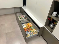 Varenna poliform - picasso - showroomkeuken - afbeelding 39 van  61