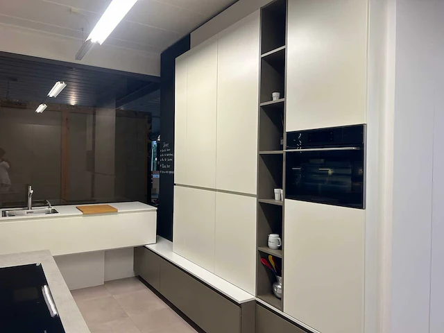 Varenna poliform - picasso - showroomkeuken - afbeelding 50 van  61