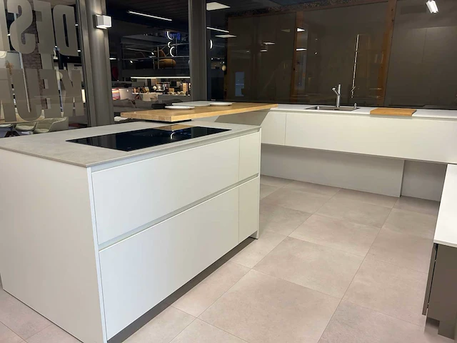Varenna poliform - picasso - showroomkeuken - afbeelding 51 van  61