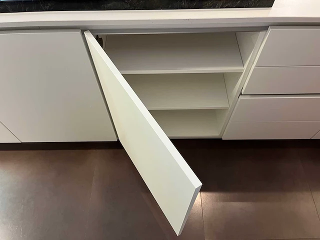 Varenna poliform - showroomkeuken - afbeelding 21 van  57