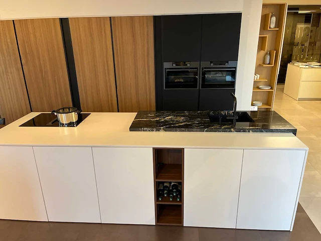 Varenna poliform - showroomkeuken - afbeelding 12 van  57