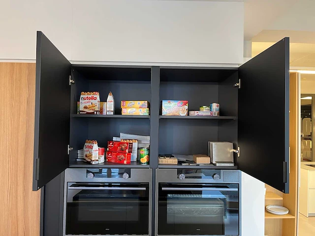 Varenna poliform - showroomkeuken - afbeelding 25 van  57