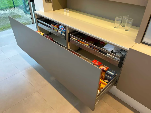 Varenna poliform - showroomkeuken - afbeelding 5 van  45