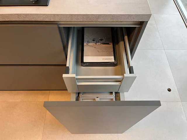 Varenna poliform - showroomkeuken - afbeelding 16 van  45