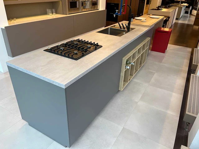 Varenna poliform - showroomkeuken - afbeelding 38 van  45