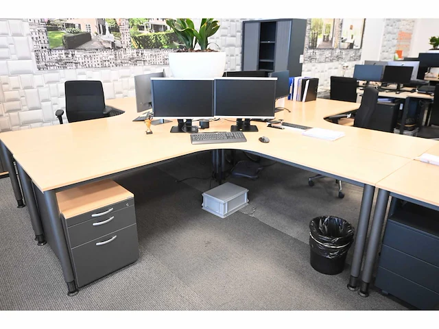 Vario l-bureau (in hoogte verstelbaar) (4x) - afbeelding 1 van  3