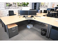 Vario l-bureau (in hoogte verstelbaar) (4x) - afbeelding 1 van  3