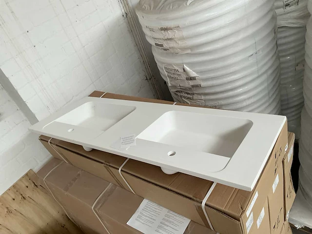 Vario solid wastafel (10x) - afbeelding 1 van  3