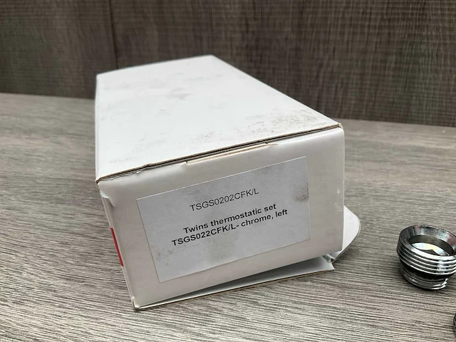 Vario term twins radiatator thermostaat aansluitset - afbeelding 3 van  5