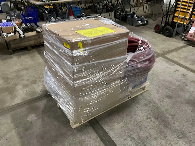 Various contractor materials - afbeelding 6 van  13