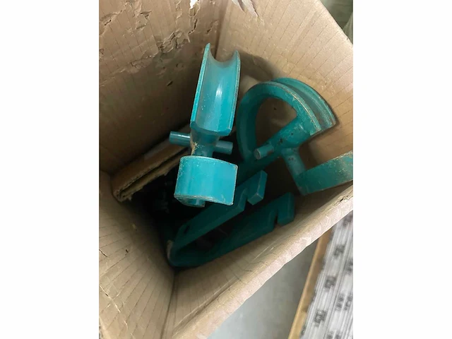 Various contractor materials - afbeelding 8 van  9