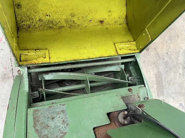 Various forest and garden tool - afbeelding 2 van  6