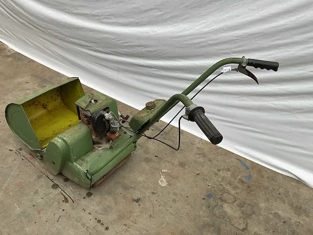 Various forest and garden tool - afbeelding 3 van  6