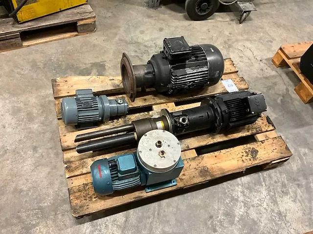 Various pumps - afbeelding 1 van  3