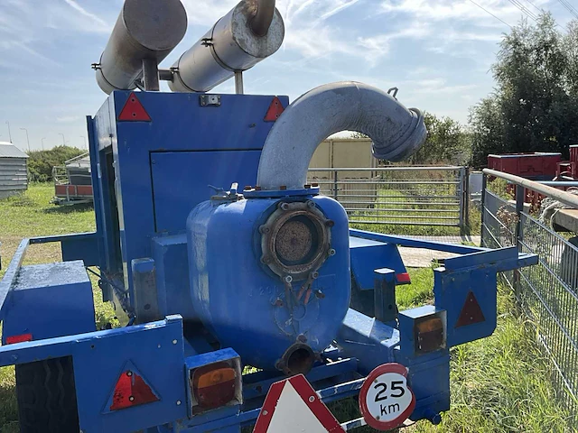 Varisco noodpomp aanhangwagen - afbeelding 11 van  15