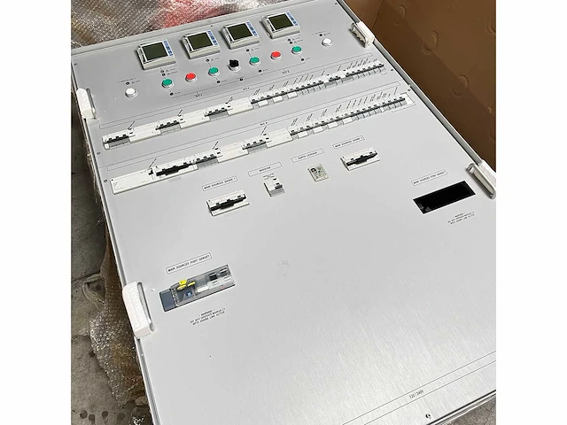 Varsequadri main switch panel | switch cabinet 115 - 230v - 11902a - afbeelding 2 van  3