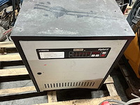 Varta - 48v 85a - acculaders - afbeelding 1 van  1