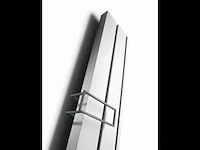 Vasco beams designradiator 32x160 cm - afbeelding 1 van  2