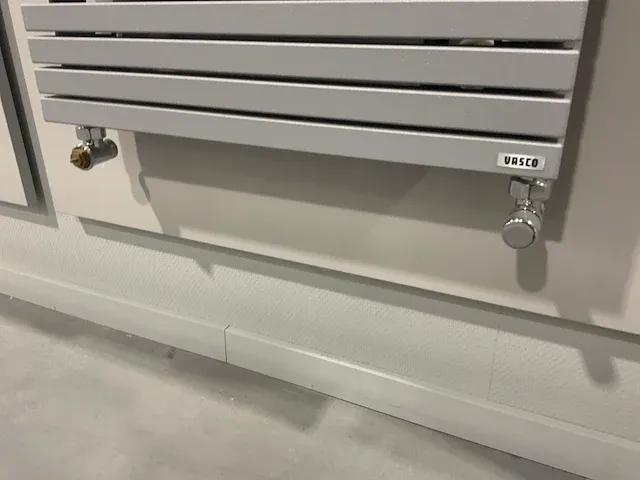 Vasco carré bad designradiator - afbeelding 3 van  4