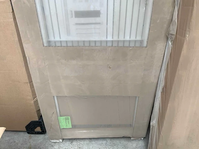 Vasco carre plus 655-2000 designradiator verticaal - afbeelding 4 van  4