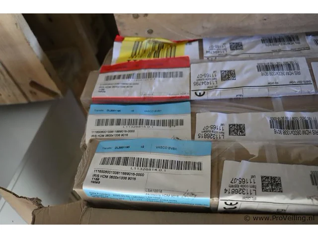 Vasco handdoekradiatoren - 5 stuks - nieuw in verpakking - afbeelding 4 van  7