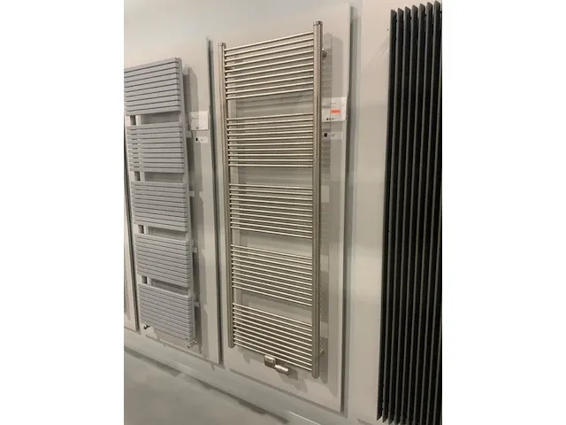 Vasco malta inox designradiator - afbeelding 2 van  4
