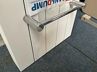 Vasco zaros designradiator 37x160 cm met handdoekbeugel en thermostaatknop - afbeelding 3 van  3