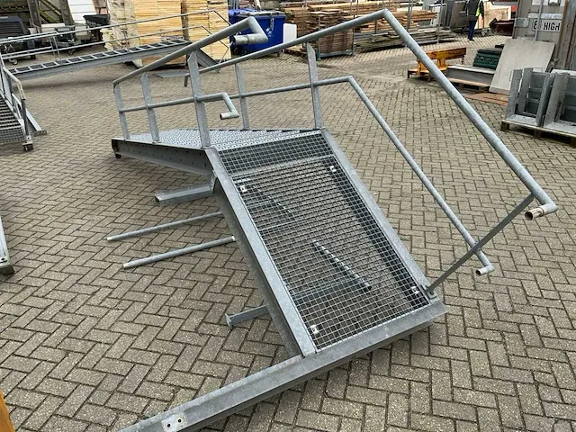 Vaste trap - afbeelding 1 van  4
